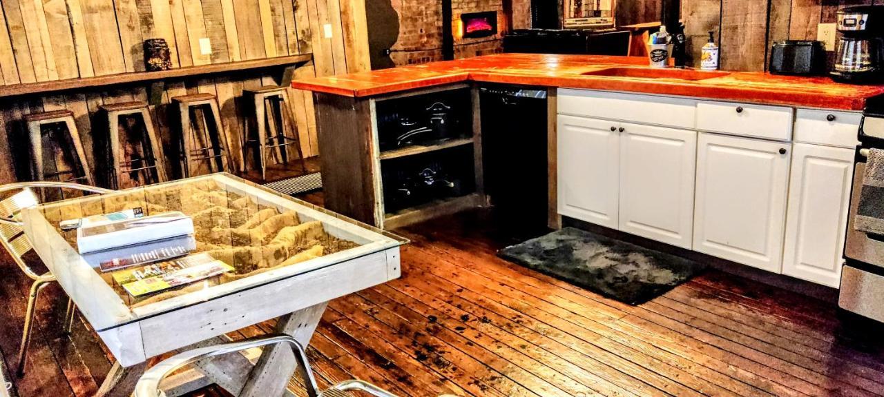 Hocking Hills Rusty Lofts Apartamento Logan Exterior foto